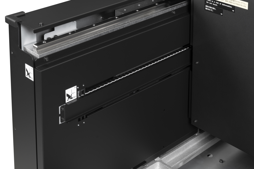 UJF-7151 plusII e: Nuovo Standard Stampa Industriale Mimaki 3 0657 UJF 7151plus2e